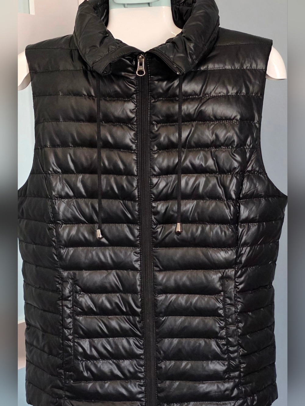Women's Black Quilted Puffer Vest - Lightweight Sleeveless Jacket Small